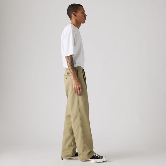 LEVI'S® MEN'S LOOSE PLEATED WORK CHINOS - TAN