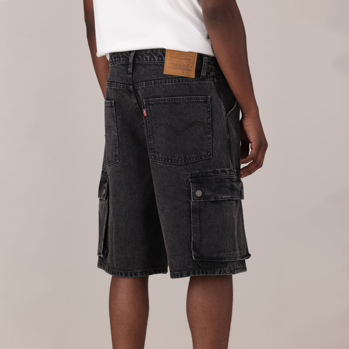 LEVI'S® MEN'S 478 BAGGY CARGO SHORTS - GREY
