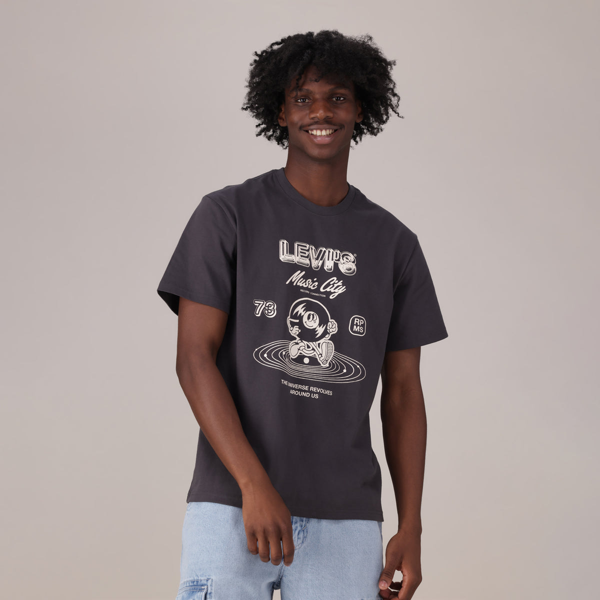 LEVI'S® MEN'S RELAXED FIT SHORT-SLEEVE GRAPHIC T-SHIRT - BLACK