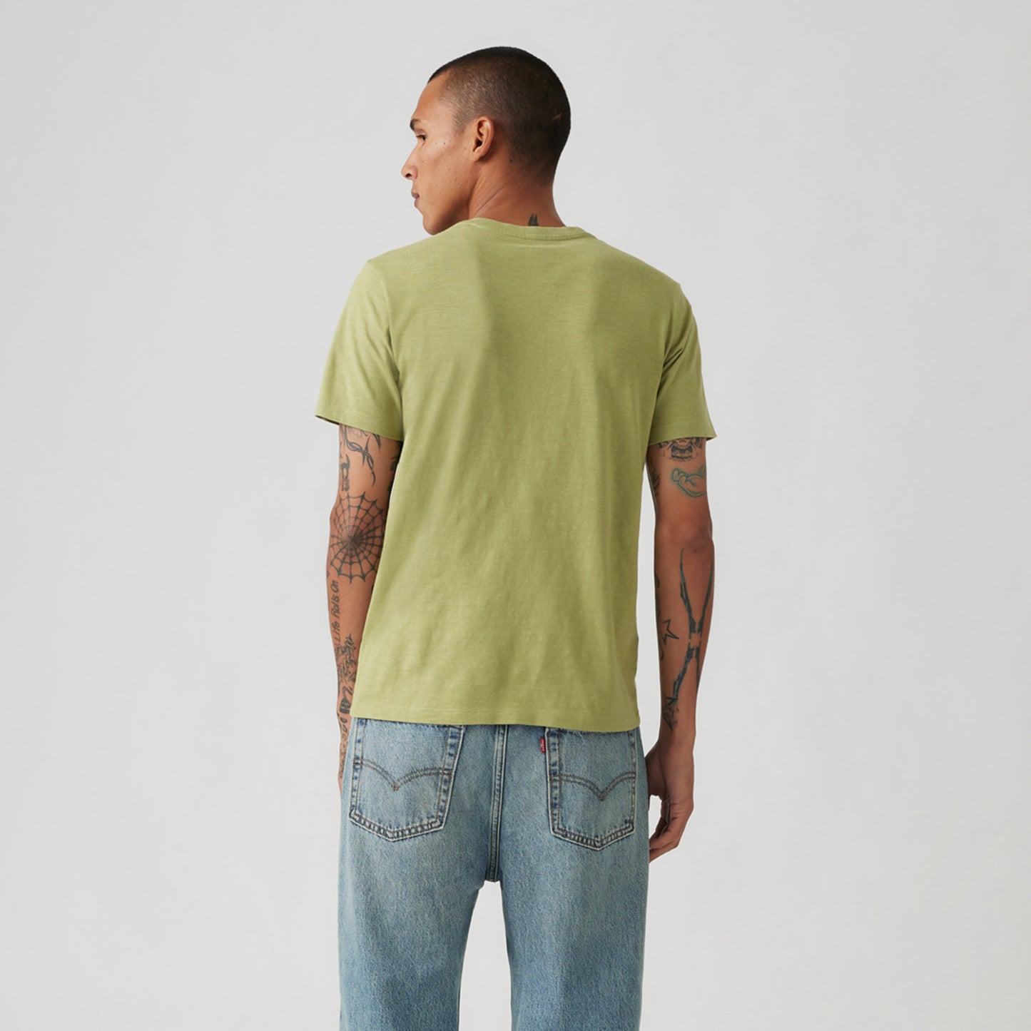 LEVI'S® MEN'S CLASSIC POCKET T-SHIRT - GREEN