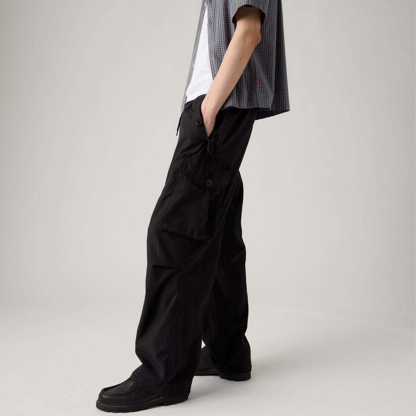 LEVI'S® MEN'S BAGGY FIELD CARGOS - BLACK