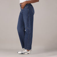 LEVI'S® WOMEN'S CINCH BARREL JEANS - DARK INDIGO - WORN IN