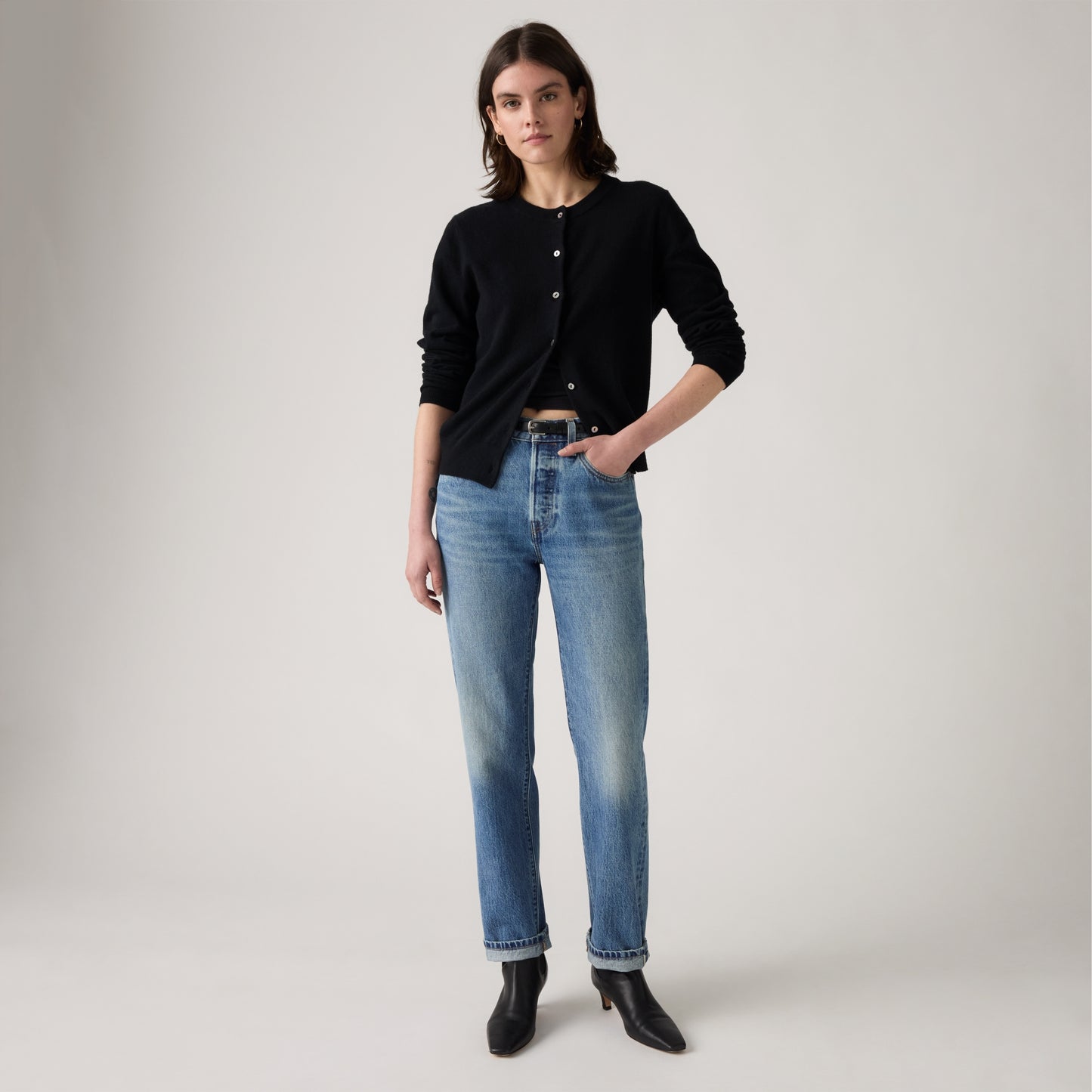 LEVI'S® WOMEN'S 501® ORIGINAL JEANS - MED INDIGO - WORN IN