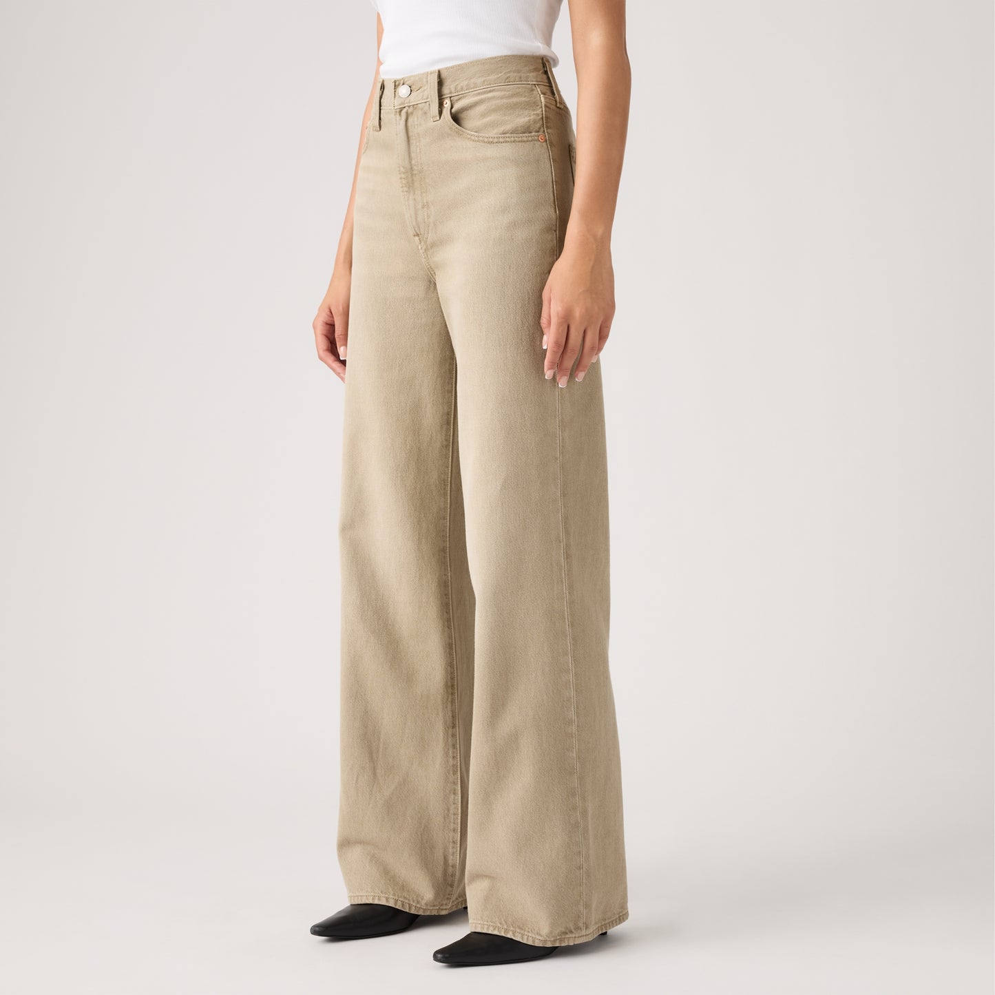 LEVI'S® WOMEN'S RIBCAGE WIDE-LEG JEANS - TAN