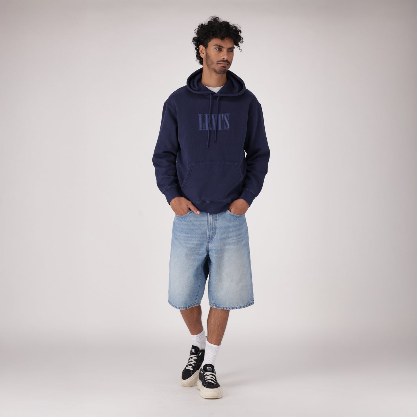 LEVI'S® MEN'S 478 BAGGY SHORTS - MED INDIGO - WORN IN