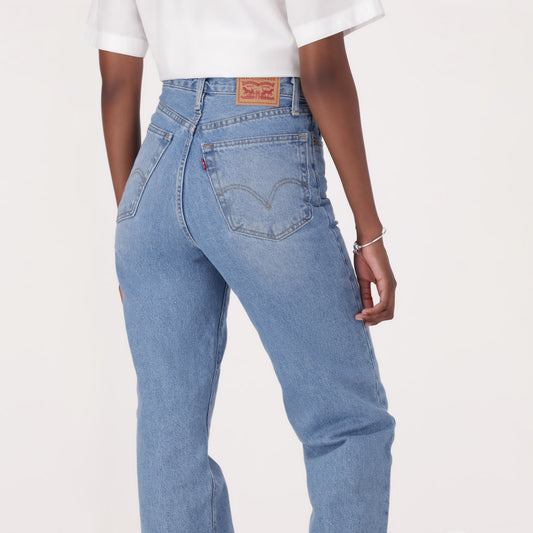 LEVI'S® WOMEN'S RIBCAGE STRAIGHT ANKLE JEANS - MED INDIGO - WORN IN