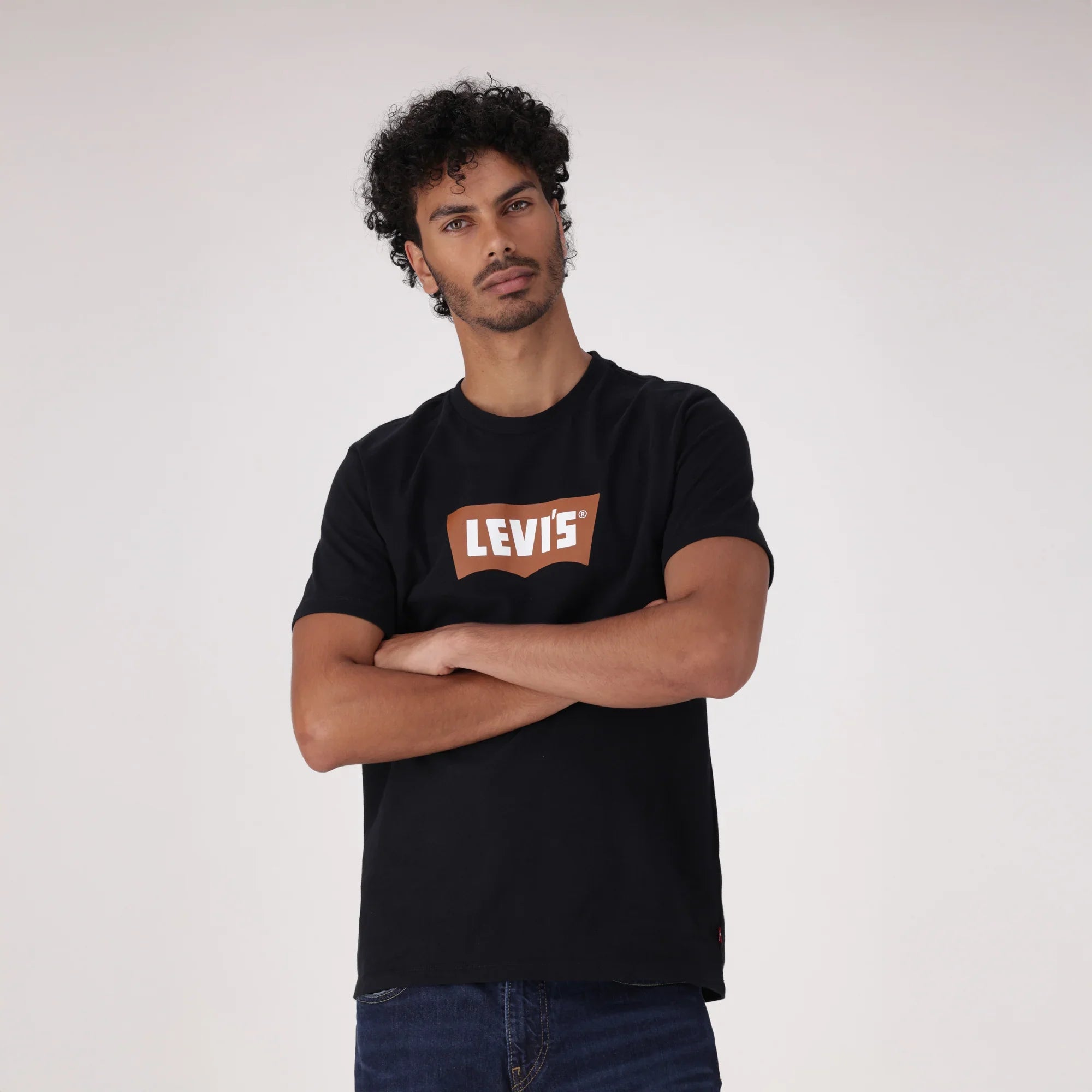 LEVI'S® MEN'S GRAPHIC CREWNECK T-SHIRT - BLACK