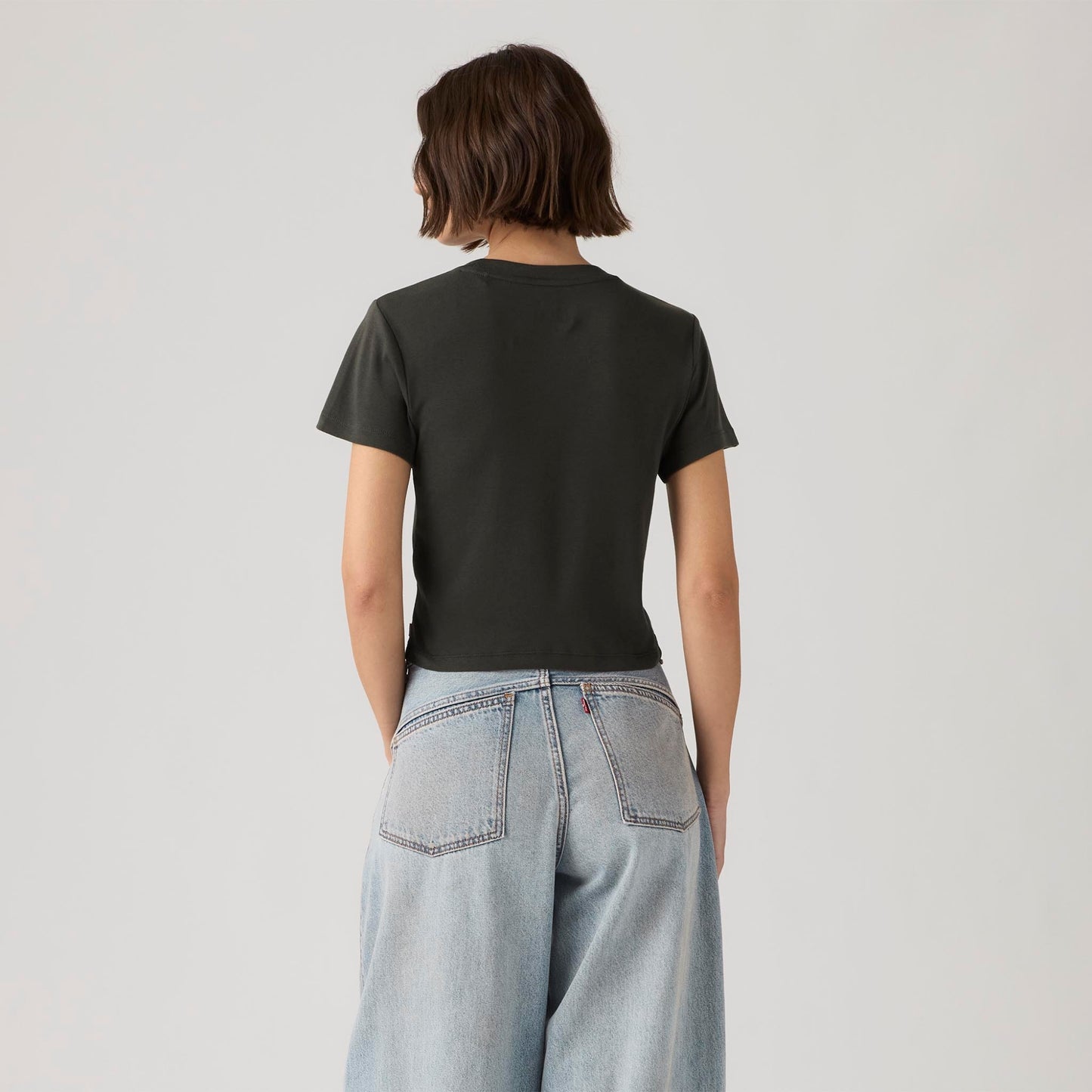 LEVI'S® WOMEN'S GRAPHIC ESSENTIAL SPORTY TEE - MULTI COLOUR