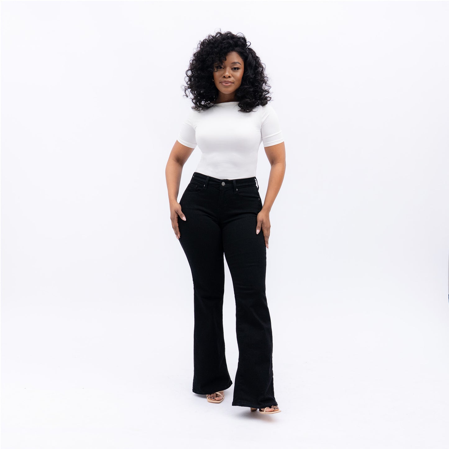 LEVI'S® WOMEN'S CURVY FLARE  - BLACK