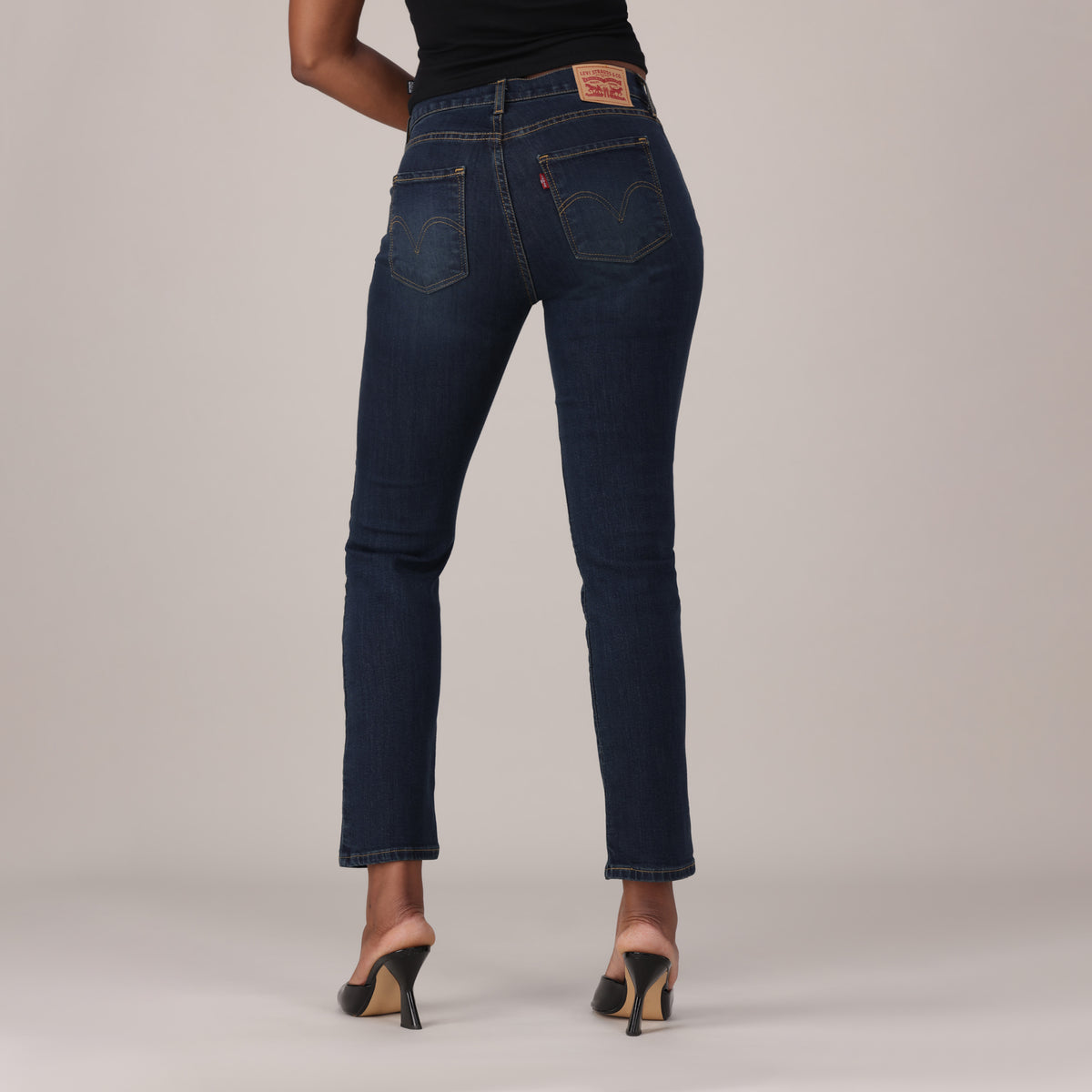 Levi's® Women's Curvy Straight - Dark Indigo - Worn In