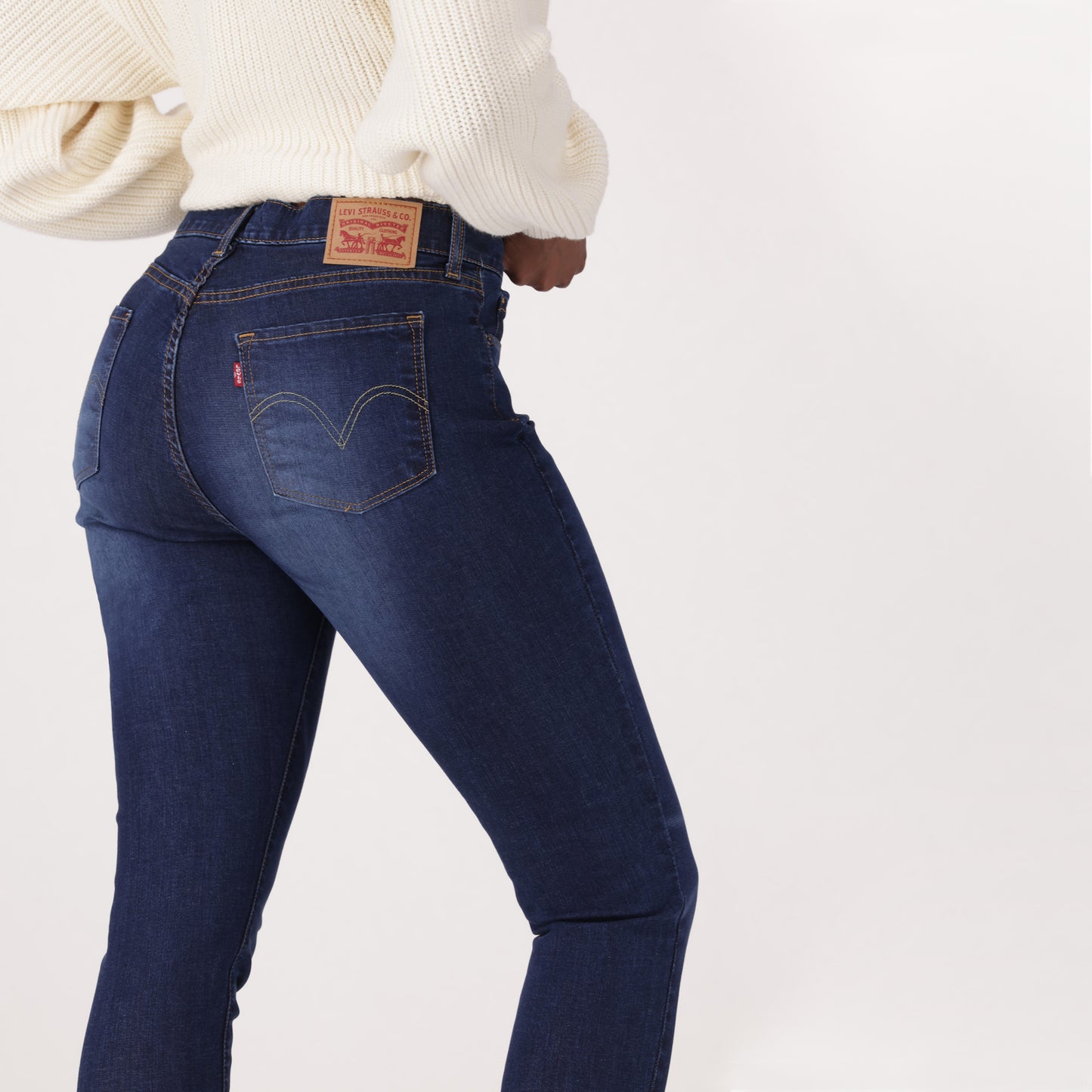 LEVI'S® WOMEN'S CURVY HIGH-RISE SUPER SKINNY  - DARK INDIGO  WORN IN