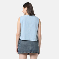 LEVI'S® WOMEN'S LORELAI BUTTON-UP SLEEVELESS SHIRT - MED INDIGO - FLAT FINIH