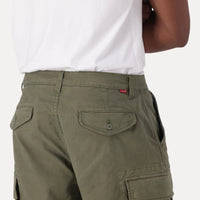 LEVI'S® MEN'S CARRIER CARGO SHORTS - GREEN