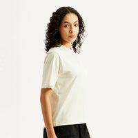 Levi's® Womens Solid Crew Neck T-shirt