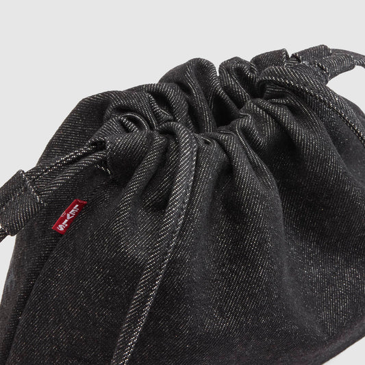 LEVI'S® WOMEN'S ISABELLE CROSSBODY BAG - BLACK