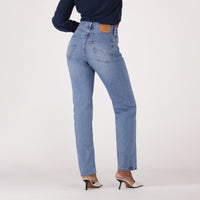 LEVI'S® WOMEN'S 501® CURVE JEANS - MED INDIGO - WORN IN