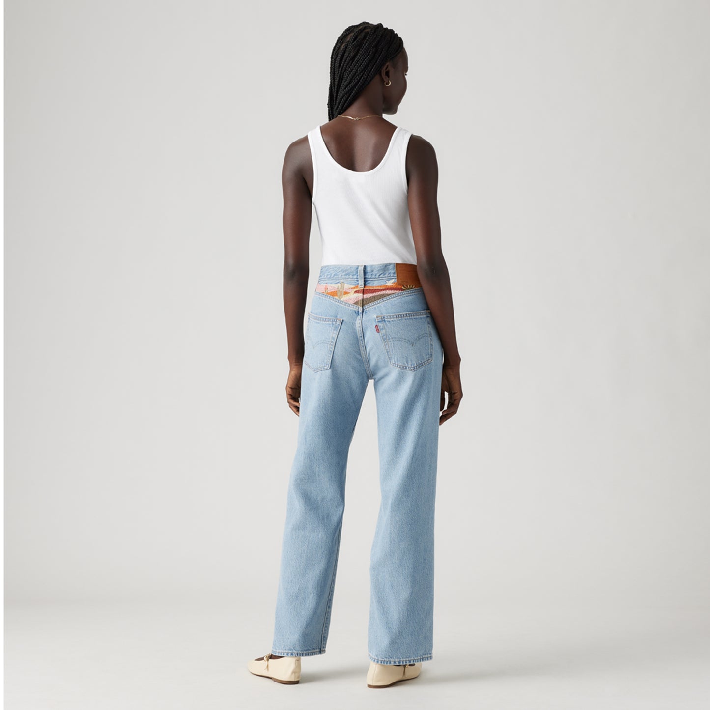 LEVI'S® WOMEN'S 501® ‘90S ANKLE JEANS - MED INDIGO - WORN IN