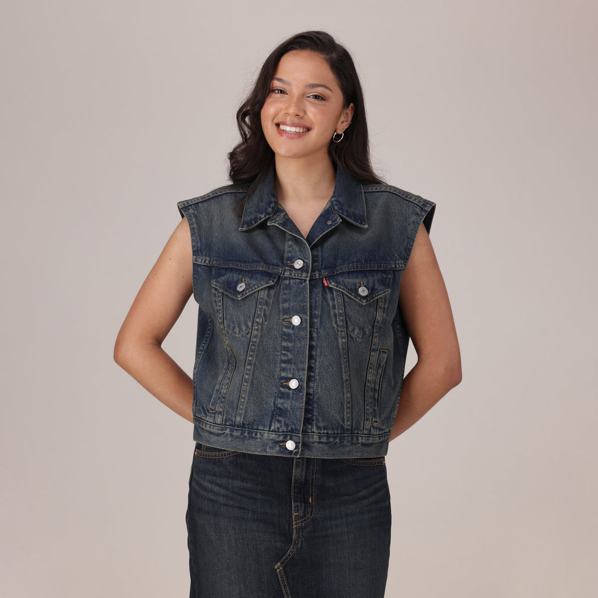 Levi's® Women's Shrunken '90s Trucker Vest - Light Indigo - Worn In