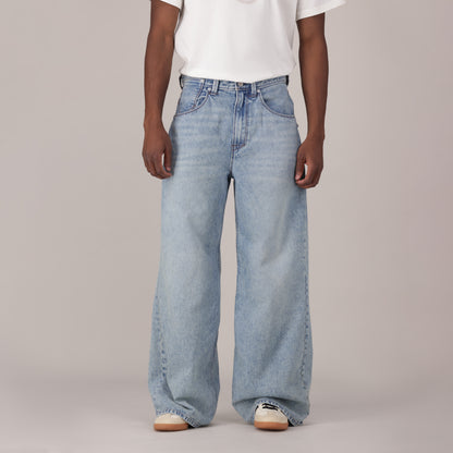 LEVI'S® MEN'S TWISTED BAGGY WIDE-LEG  JEANS - LIGHT INDIGO - WORN IN