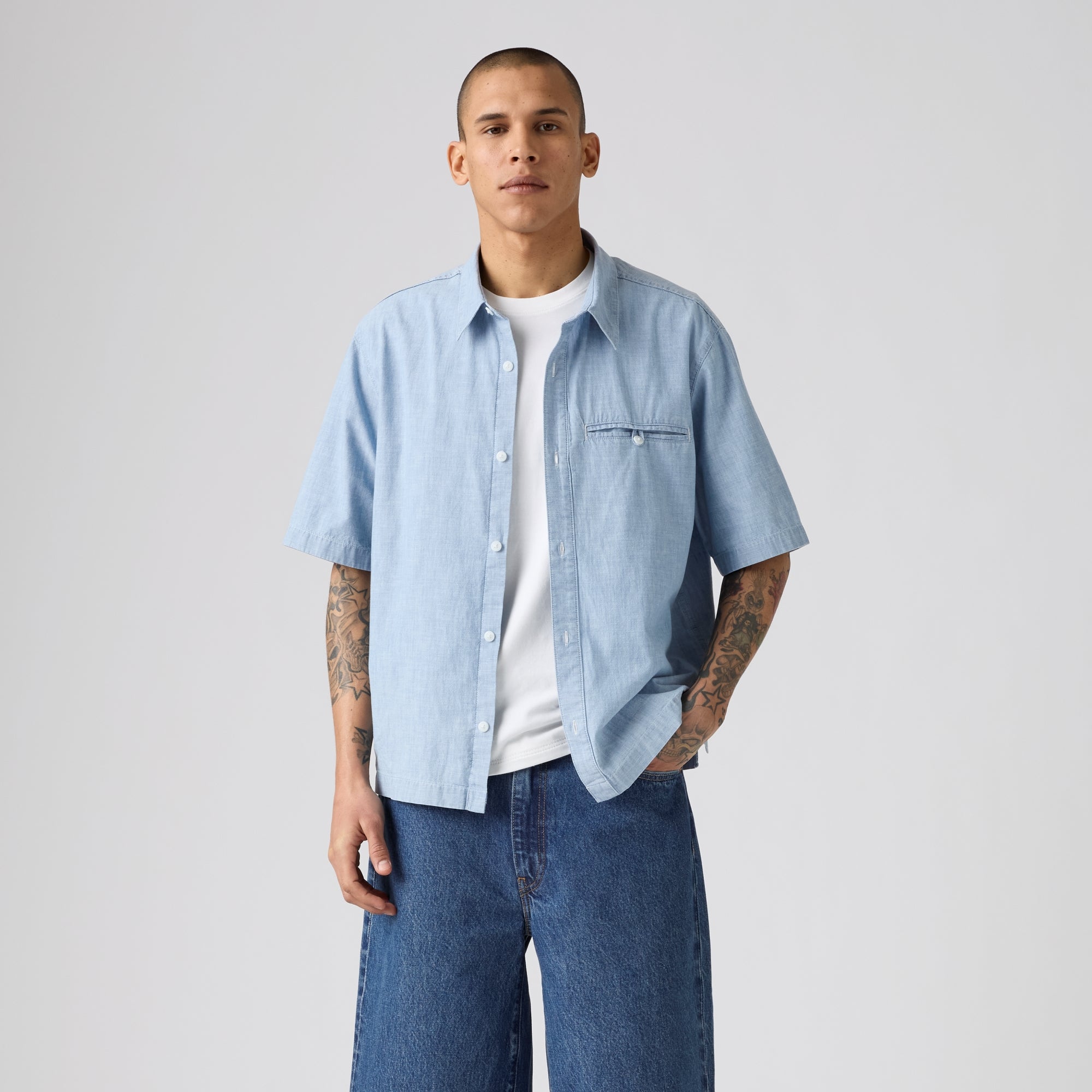 LEVI'S® MEN'S SHORT-SLEEVE ZANDT CROPPED SHIRT - LIGHT INDIGO - WORN IN