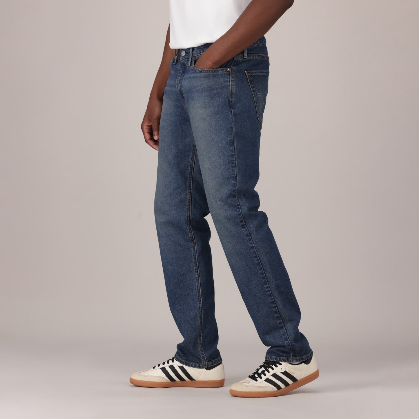 LEVI'S® MEN'S 541™ ATHLETIC TAPER JEANS - MED INDIGO - WORN IN
