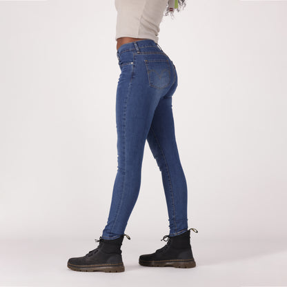 LEVI'S® WOMEN'S CURVY HIGH-RISE SUPER SKINNY  - MED INDIGO - WORN IN