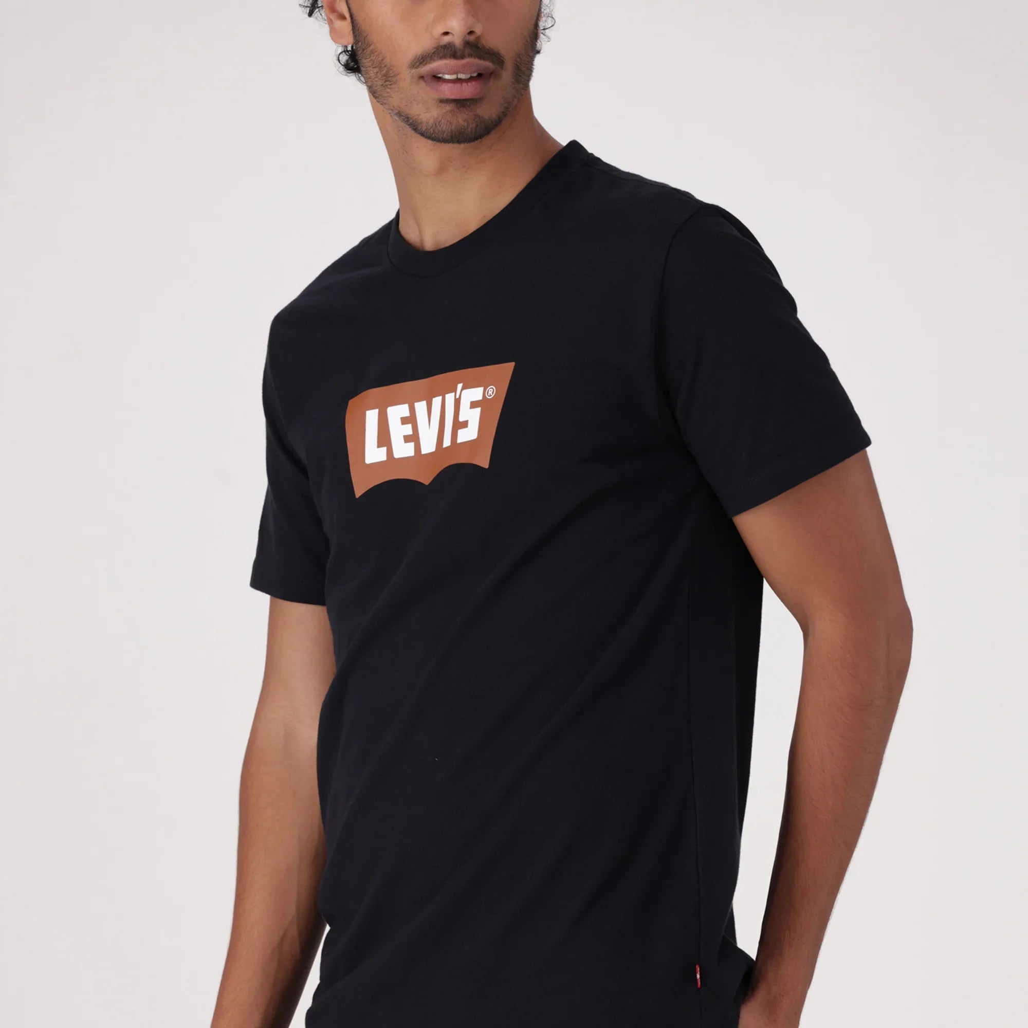 LEVI'S® MEN'S GRAPHIC CREWNECK T-SHIRT - BLACK