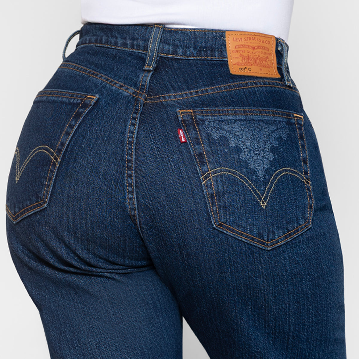 LEVI'S® WOMEN'S LIMITED EDITION 501® CURVE JEANS  - DARK INDIGO - FLAT FINISH