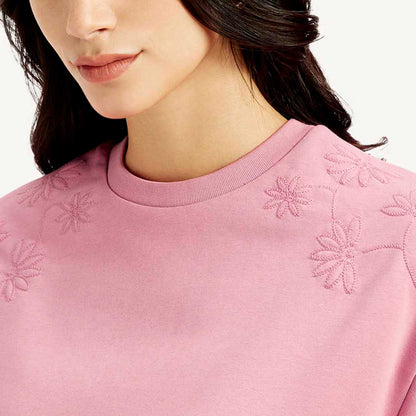 LEVI’S® WOMEN'S EMBROIDERED CREW NECK SWEATSHIRT - PINK