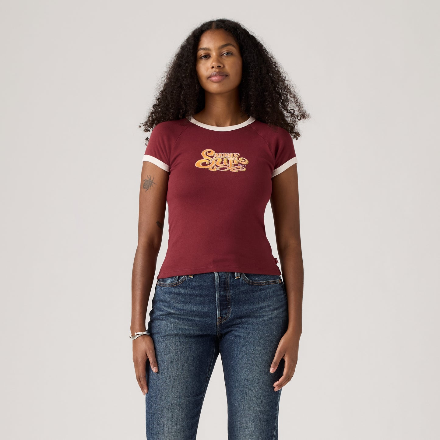 LEVI'S® WOMEN'S GRAPHIC RILEY RAGLAN TEE - RED