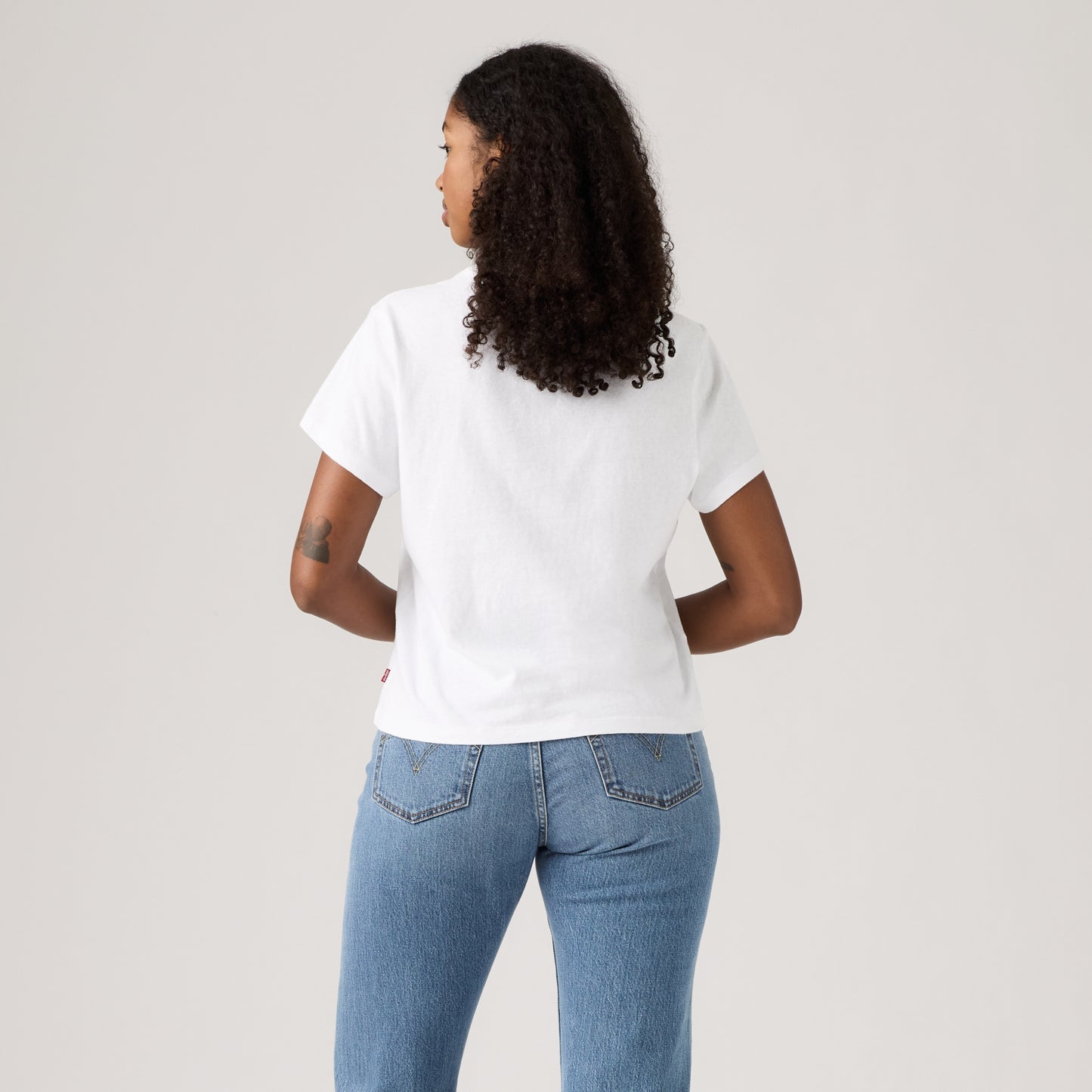 LEVI'S® WOMEN'S GRAPHIC CLASSIC TEE - WHITE