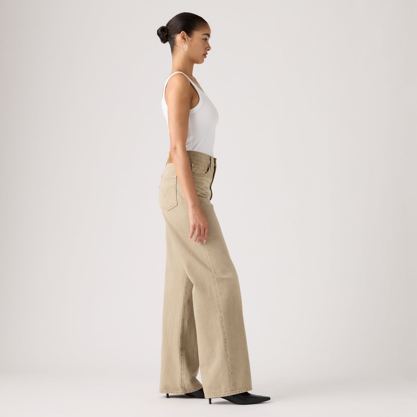 LEVI'S® WOMEN'S RIBCAGE WIDE-LEG JEANS - TAN