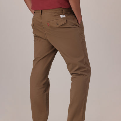 LEVI'S® MEN'S XX CHINO AUTHENTIC RELAXED CORDUROY - BROWN
