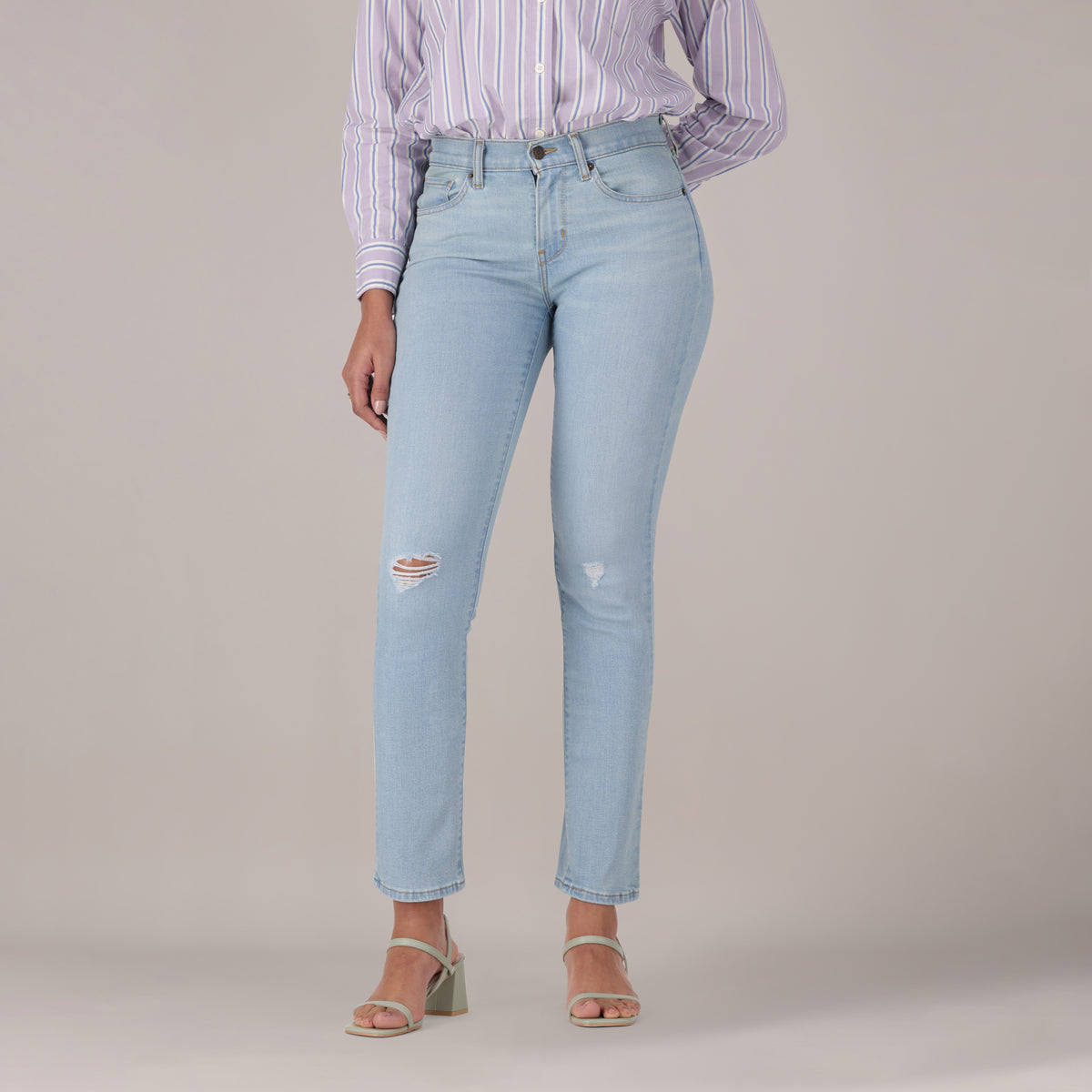 LEVI'S® WOMEN'S CURVY STRAIGHT  - MED INDIGO - WORN IN