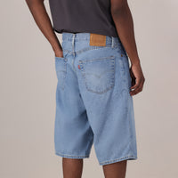 LEVI'S® MEN'S 478 BAGGY SHORTS - MED INDIGO - WORN IN