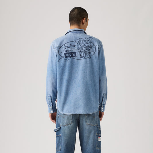 LEVI'S® X TOY STORY MEN'S WESTERN SHACKET - LIGHT INDIGO - WORN IN