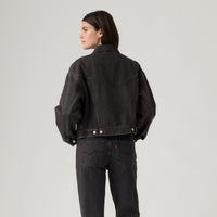 LEVI'S® WOMEN'S SHRUNKEN '90S TRUCKER JACKET - MED INDIGO - WORN IN