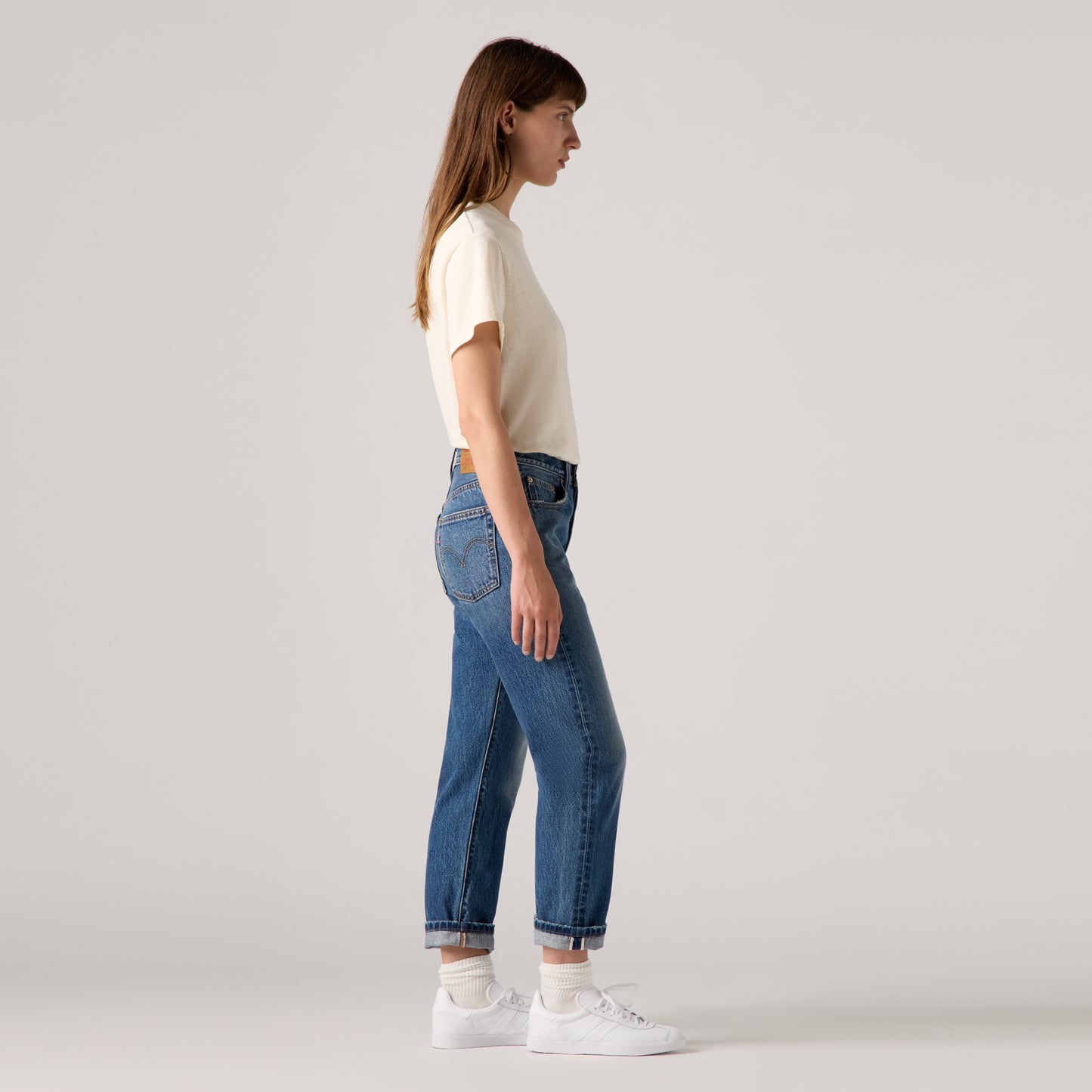 LEVI'S® WOMEN'S 501® ORIGINAL CROPPED JEANS - MED INDIGO - WORN IN
