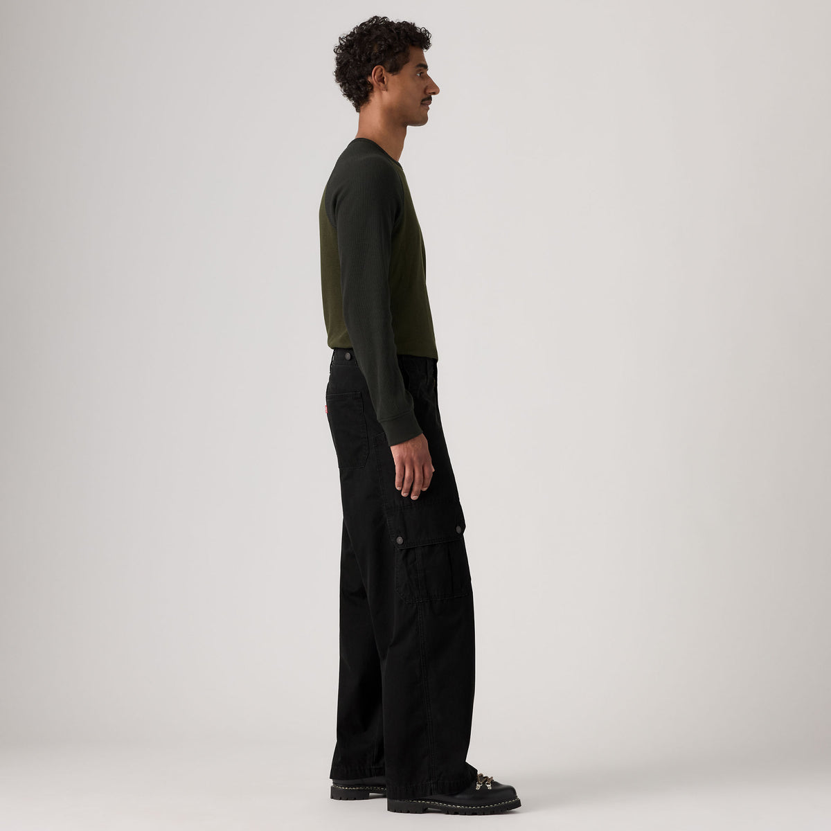 LEVI'S® MEN'S EXTRA BAGGY CARGOS - BLACK