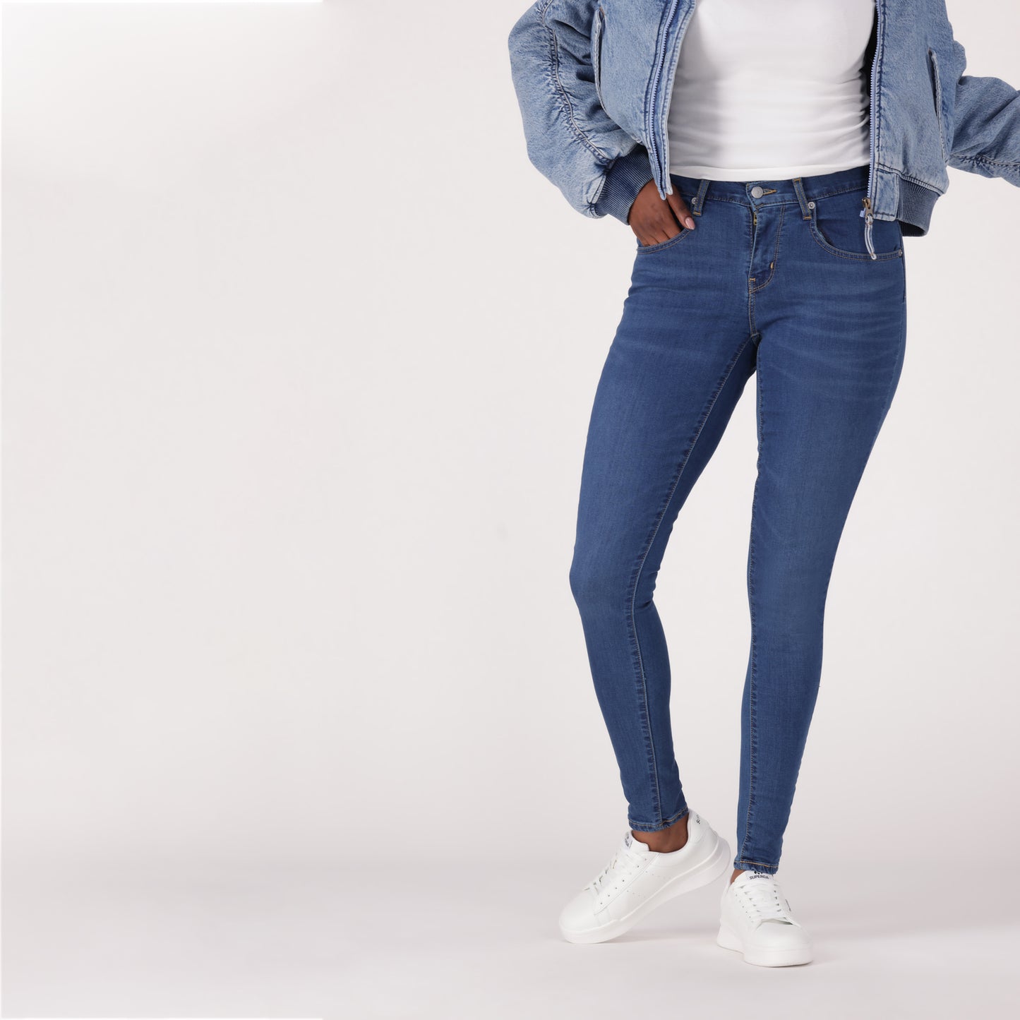 LEVI'S® WOMEN'S CURVY  SUPER SKINNY  - DARK INDIGO  WORN IN