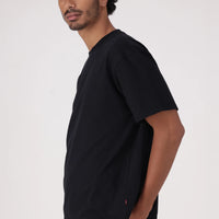 LEVI'S® MEN'S CROPPED BOXY TEE - BLACK