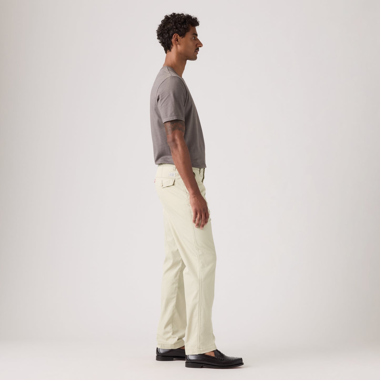 LEVI'S® MEN'S XX CHINO AUTHENTIC RELAXED LIGHTWEIGHT PANTS - NEUTRAL