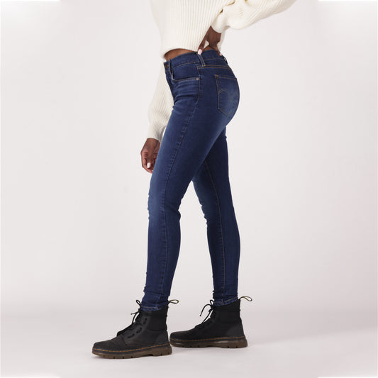 LEVI'S® WOMEN'S CURVY HIGH-RISE SUPER SKINNY  - DARK INDIGO  WORN IN