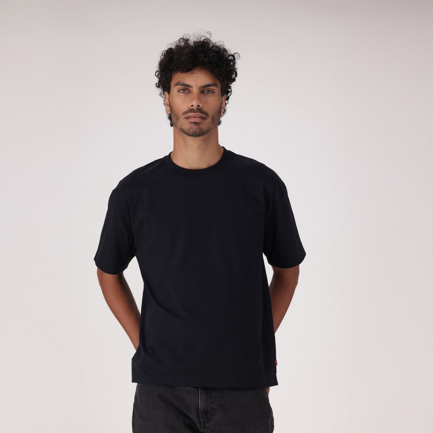 LEVI'S® MEN'S CROPPED BOXY TEE - MULTI COLOUR