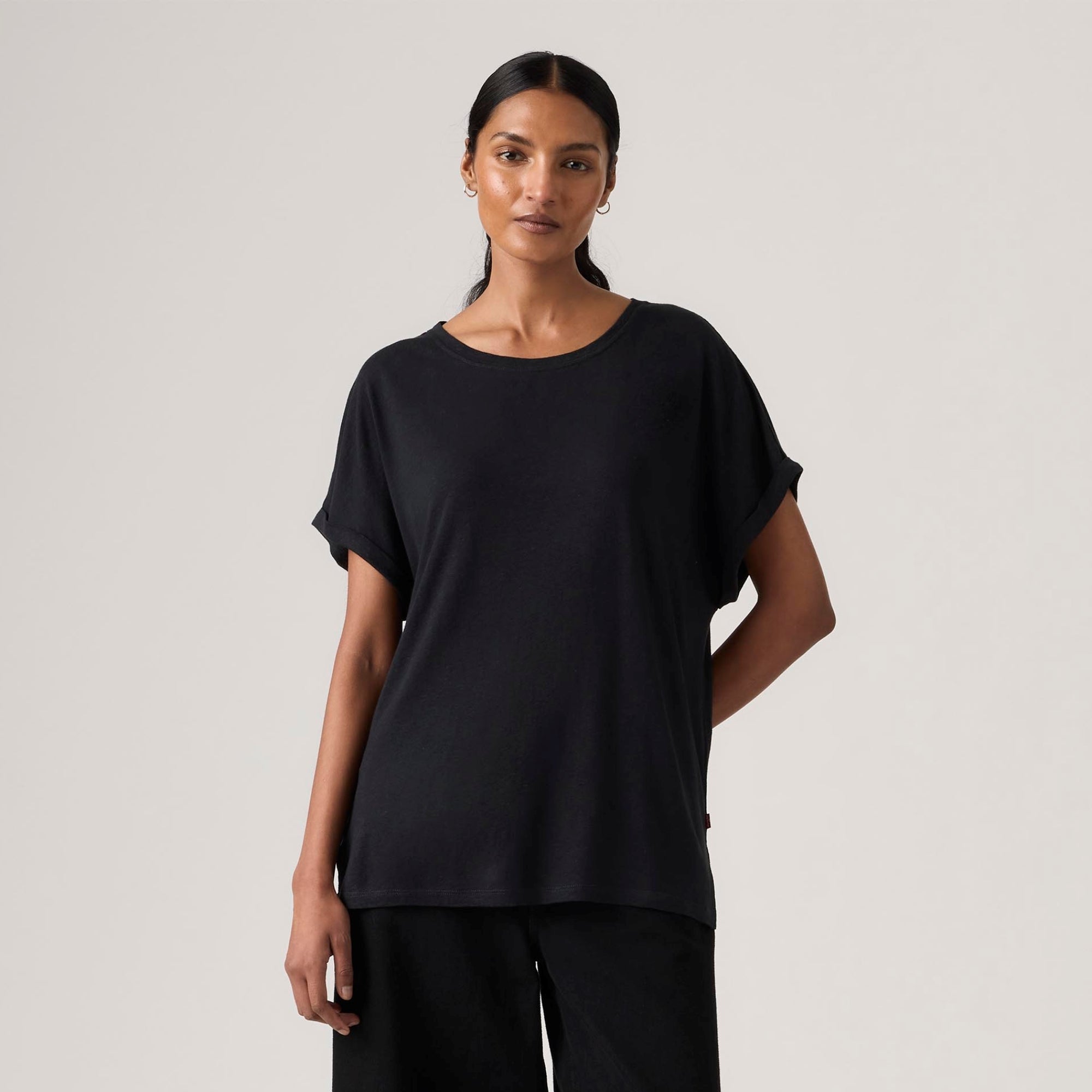 LEVI'S® WOMEN'S LORI LINEN DOLMAN TEE - BLACK