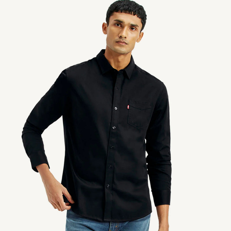 LEVI'S® MEN'S SOLID SLIM FIT SHIRT - BLACK
