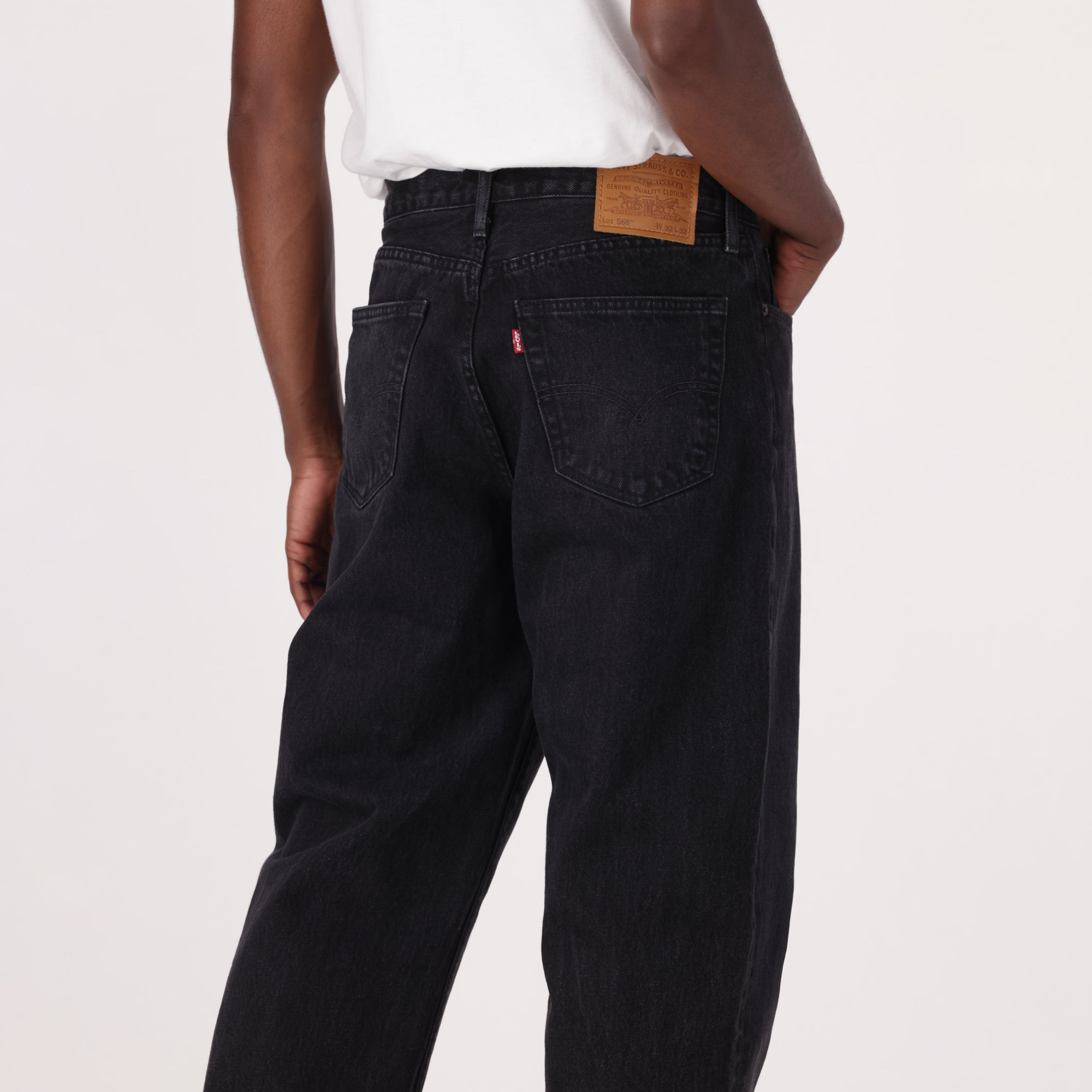 LEVI'S® MEN'S 568™ LOOSE STRAIGHT JEANS - BLACK
