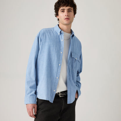 LEVI'S® MEN'S ZANDT CROPPED SHIRT - LIGHT INDIGO - WORN IN