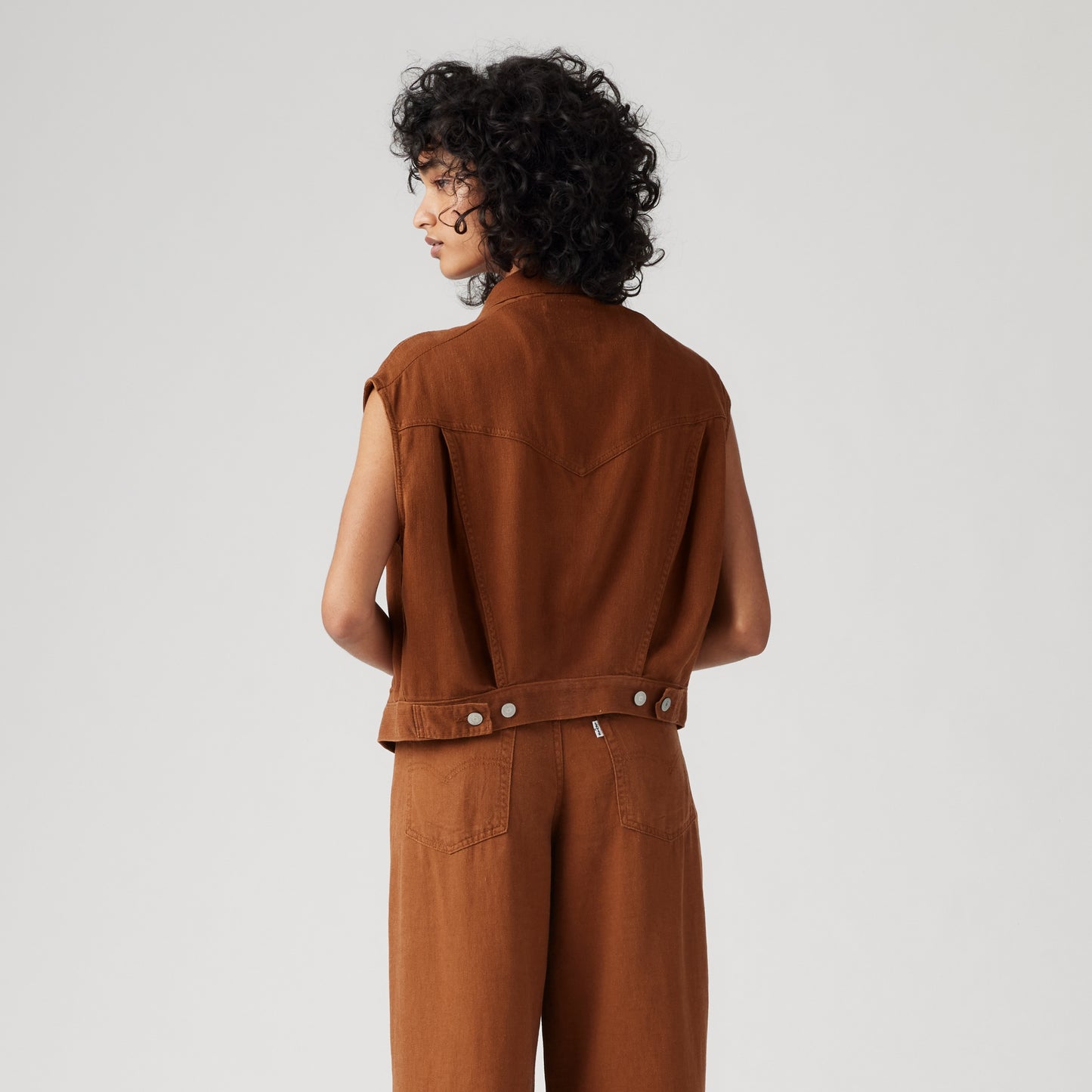LEVI'S® WOMEN'S SHRUNKEN '90S VEST - NEUTRAL