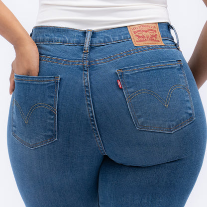 LEVI'S® WOMEN'S CURVY SUPER SKINNY - MED INDIGO - WORN IN